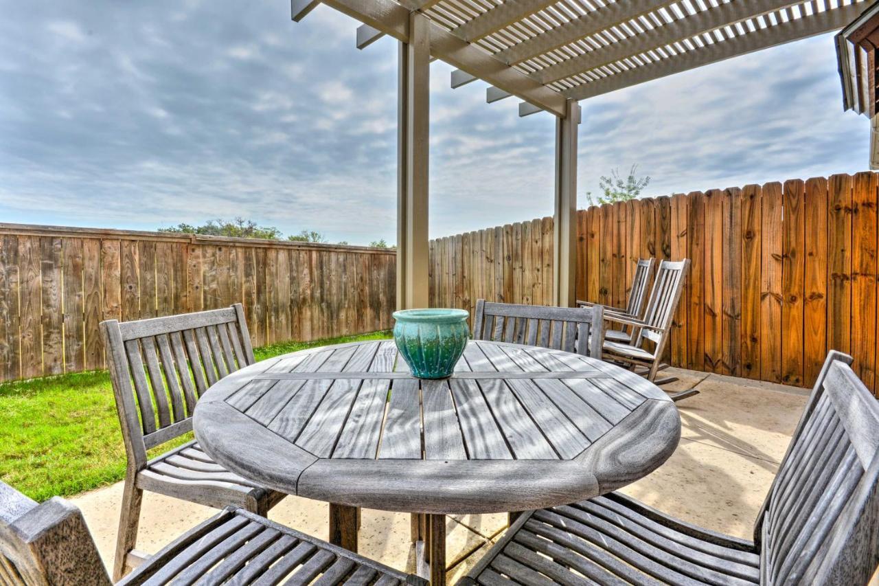 College Station Townhouse With Private Patio Villa Kültér fotó